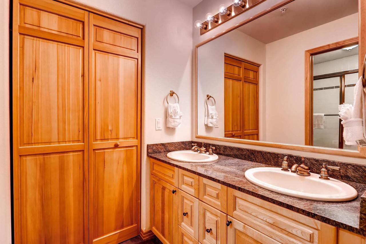 Corral At Breckenridge #103E - Private Hot Tub - Close To Town Bagian luar foto